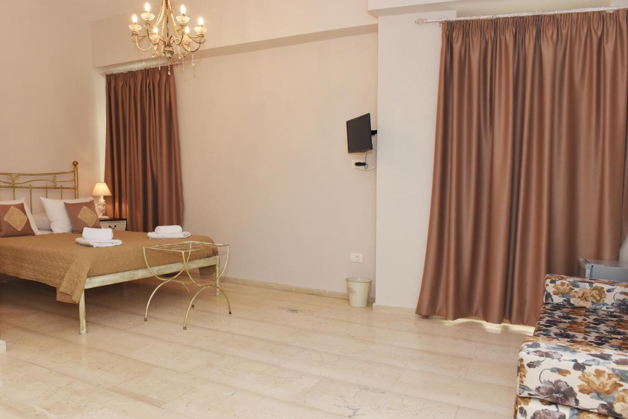 Oisyra Hotel Ermoupoli Esterno foto